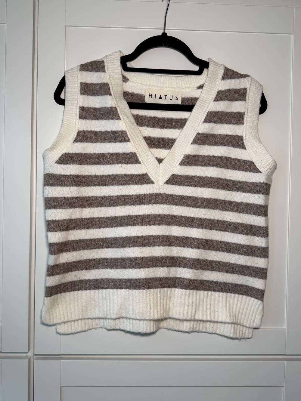 Hiatus Striped Cropped V-Neck Sweater Vest Tank Top Preppy Academia Casual Wool